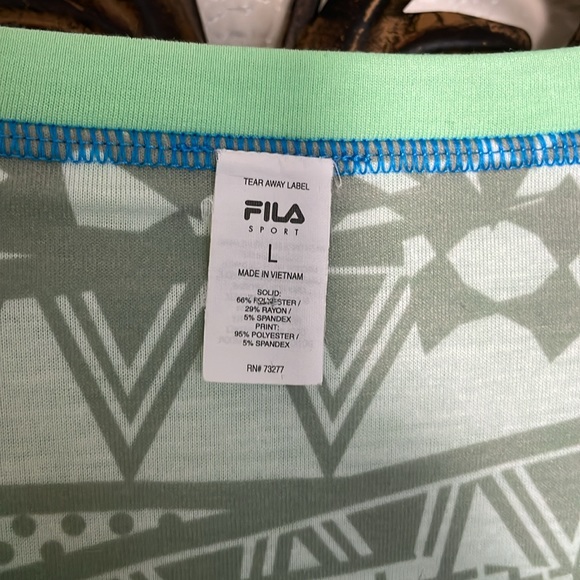 Women’s size large Fila sport reversible long sleeve top - Picture 4 of 11